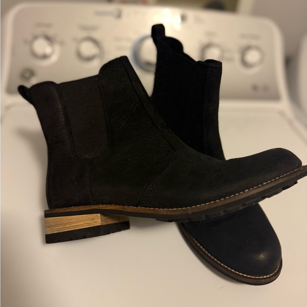 Women’s Kodiak Black Chelsea Boots